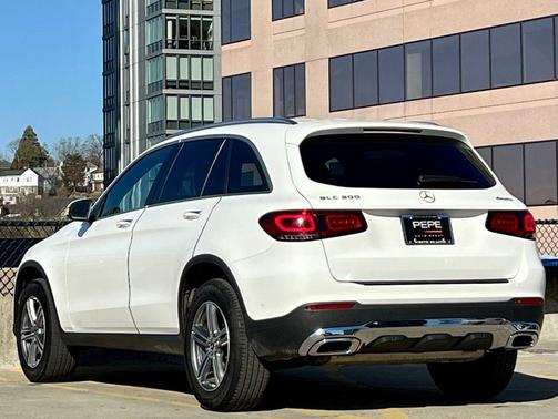 2022 Mercedes-Benz GLC 300 4MATIC