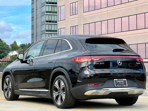 Obsidian Black Metallic 2023 Mercedes-Benz EQE 350 4MATIC