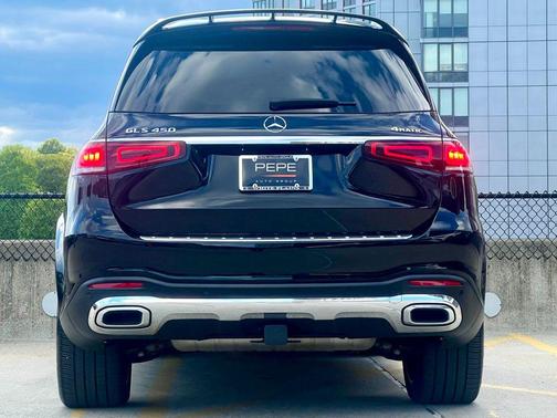 Black 2023 Mercedes-Benz GLS 450 4MATIC