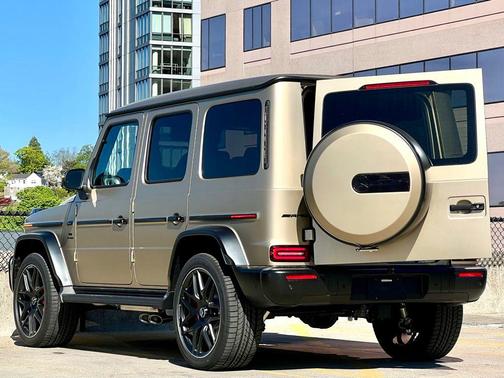 MANUFAKTUR Kalahari Gold Magno 2026 Mercedes-Benz AMG G 63 G 63 AMG