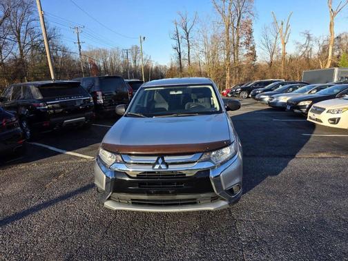 2016 Mitsubishi Outlander SE