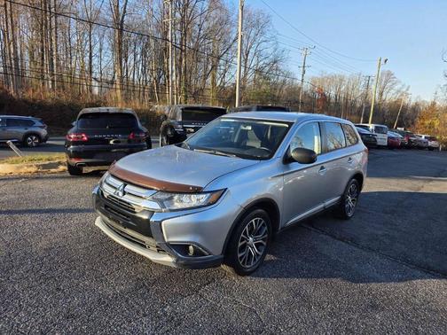 2016 Mitsubishi Outlander SE