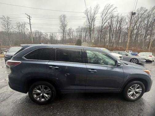 2015 Toyota Highlander LE