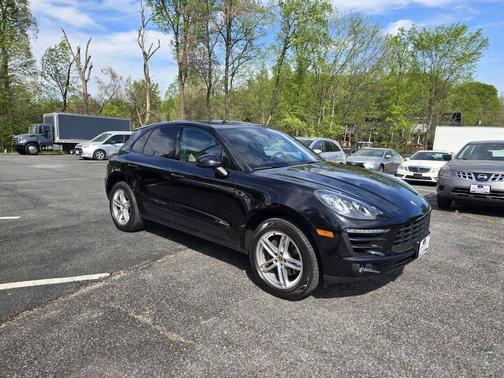 2017 Porsche Macan Base AWD 4dr SUV