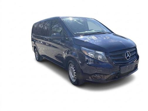 2016 Mercedes-Benz Metris Base
