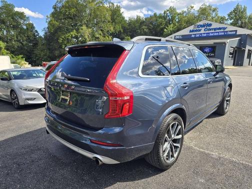 2019 Volvo XC90 T5 Momentum