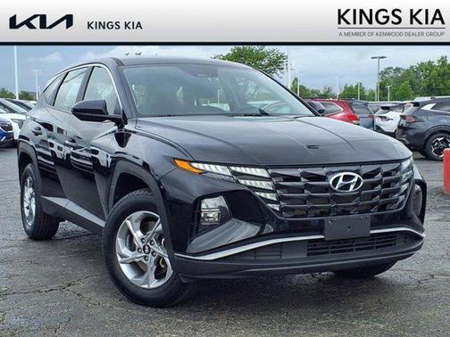 2023 Hyundai TUCSON SE