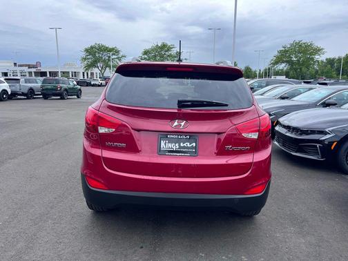 Garnet Red 2010 Hyundai TUCSON GLS