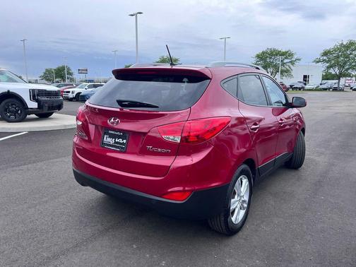 Garnet Red 2010 Hyundai TUCSON GLS