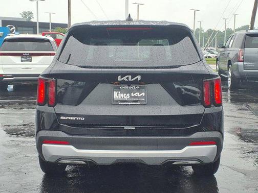 2024 Kia Sorento LX
