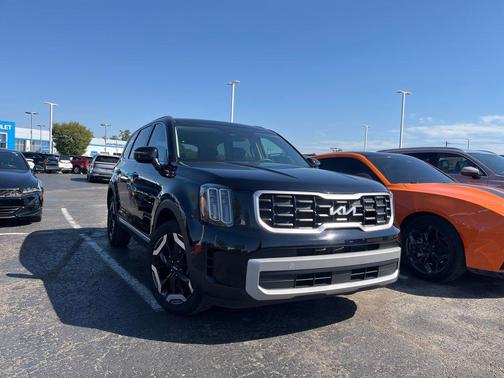 2023 Kia Telluride S