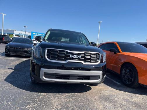 2023 Kia Telluride S