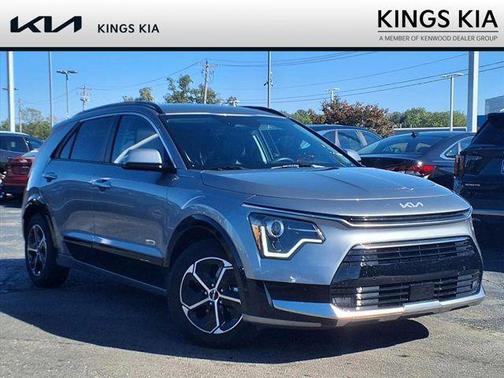 2023 Kia Niro SX
