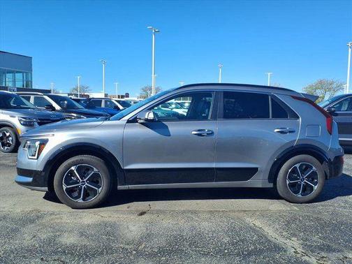 2023 Kia Niro SX