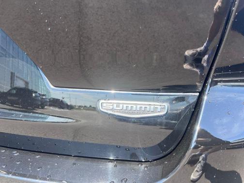 Diamond Black Crystal Pearlcoat 2021 Jeep Grand Cherokee L Summit