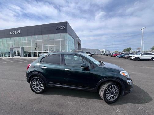Verde Toscana (Green Metallic) 2016 FIAT 500X Trekking