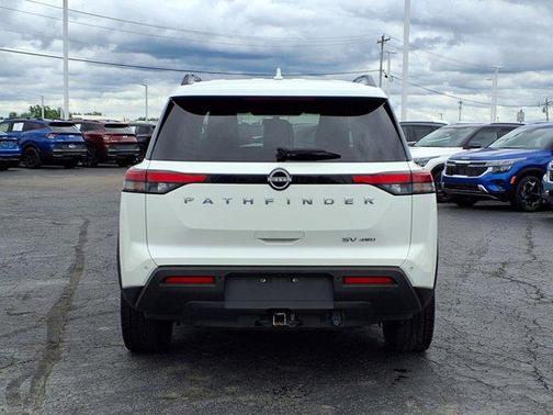 2022 Nissan Pathfinder SV 4WD
