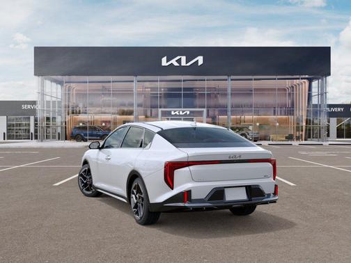 Snow White Pearl 2026 Kia K4 GT-Line