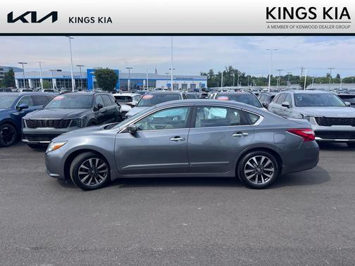 Gun Metallic 2016 Nissan Altima 2.5 SV