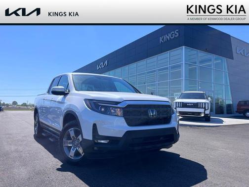 Platinum White Pearl 2024 Honda Ridgeline RTL