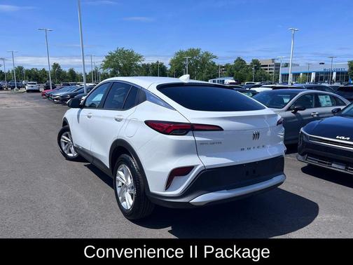 Summit White 2026 Buick Envista Preferred FWD