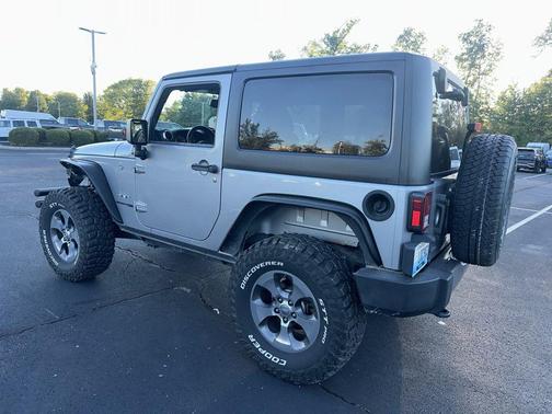 2018 Jeep Wrangler JK Sahara