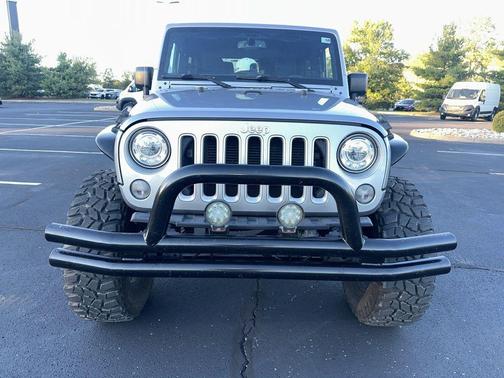 2018 Jeep Wrangler JK Sahara