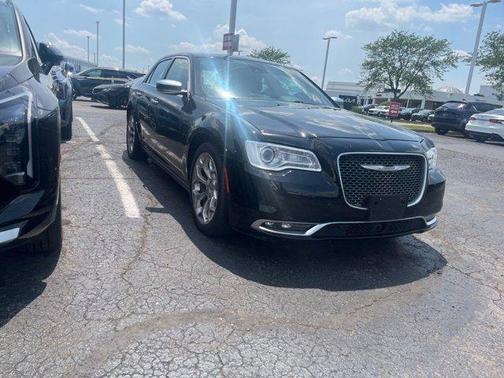 2016 Chrysler 300C Platinum