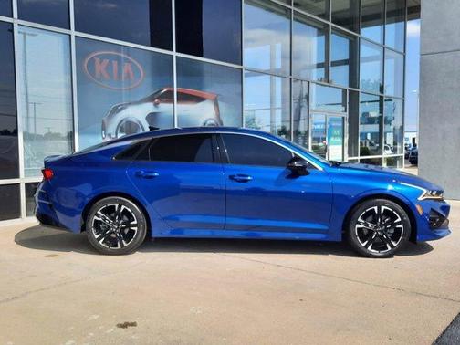 Photo 4 of 26 of 2021 Kia K5 GT-Line