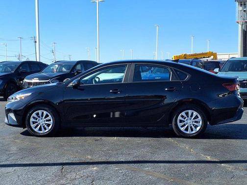 2023 Kia Forte LX