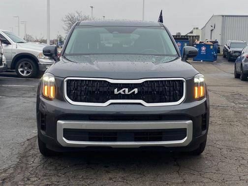 2024 Kia Telluride LX