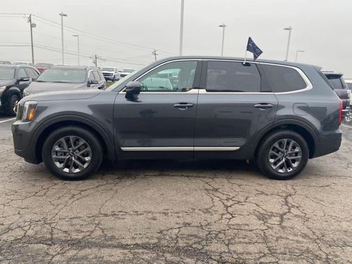 2024 Kia Telluride LX