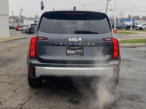 2024 Kia Telluride LX