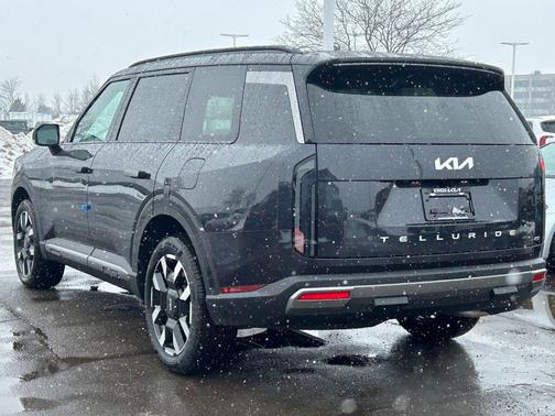 2027 Kia Telluride S