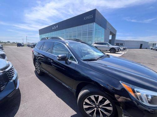 Crystal Black Silica 2016 Subaru Outback 3.6R Limited