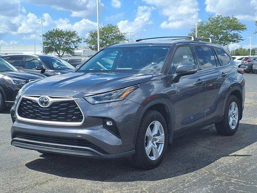 2021 Toyota Highlander LE