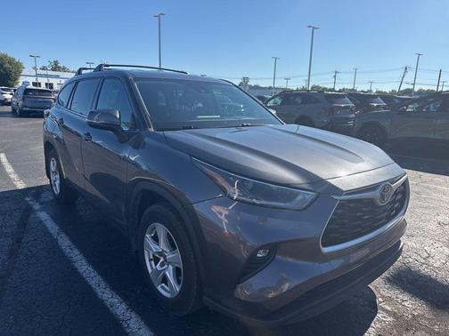 2021 Toyota Highlander LE