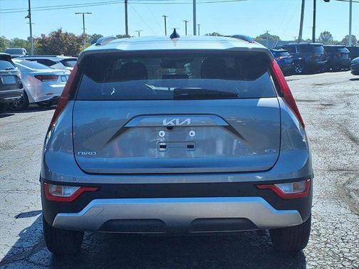 2023 Kia Niro EX