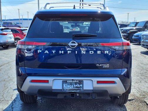 2025 Nissan Pathfinder Platinum 4WD