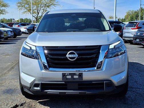 2024 Nissan Pathfinder S 4WD