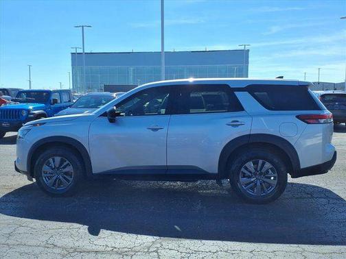 2024 Nissan Pathfinder S 4WD