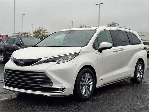2021 Toyota Sienna Limited 7-Passenger