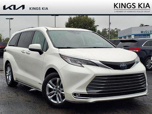 2021 Toyota Sienna Limited 7-Passenger