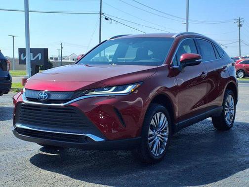 2022 Toyota Venza XLE