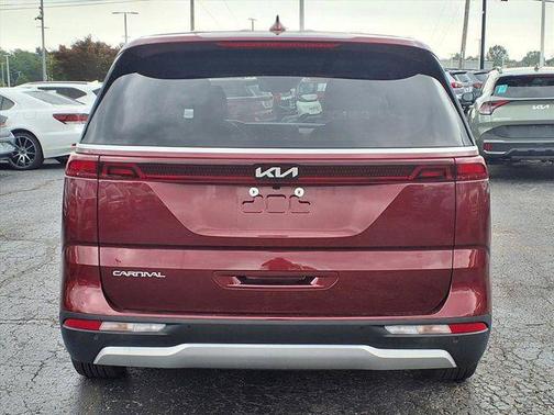 2024 Kia Carnival LX