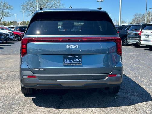 Astra Blue 2025 Kia Carnival SX