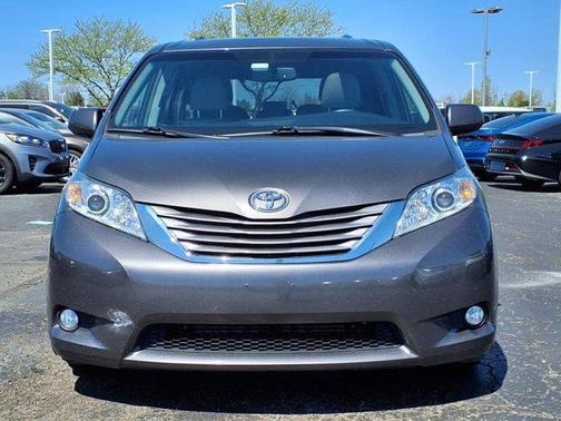 2017 Toyota Sienna L