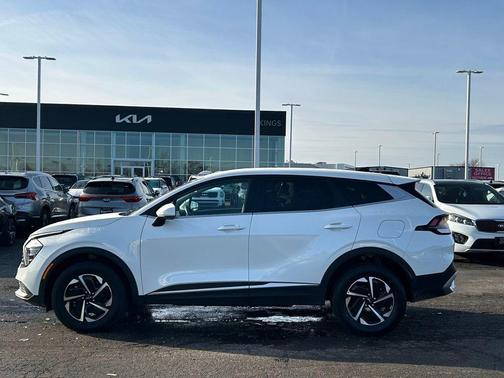 2024 Kia Sportage Hybrid LX