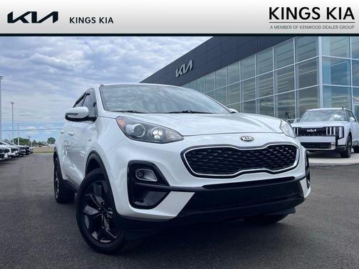 Snow White Pearl 2022 Kia Sportage LX