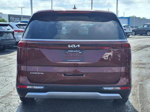 2024 Kia Carnival LX